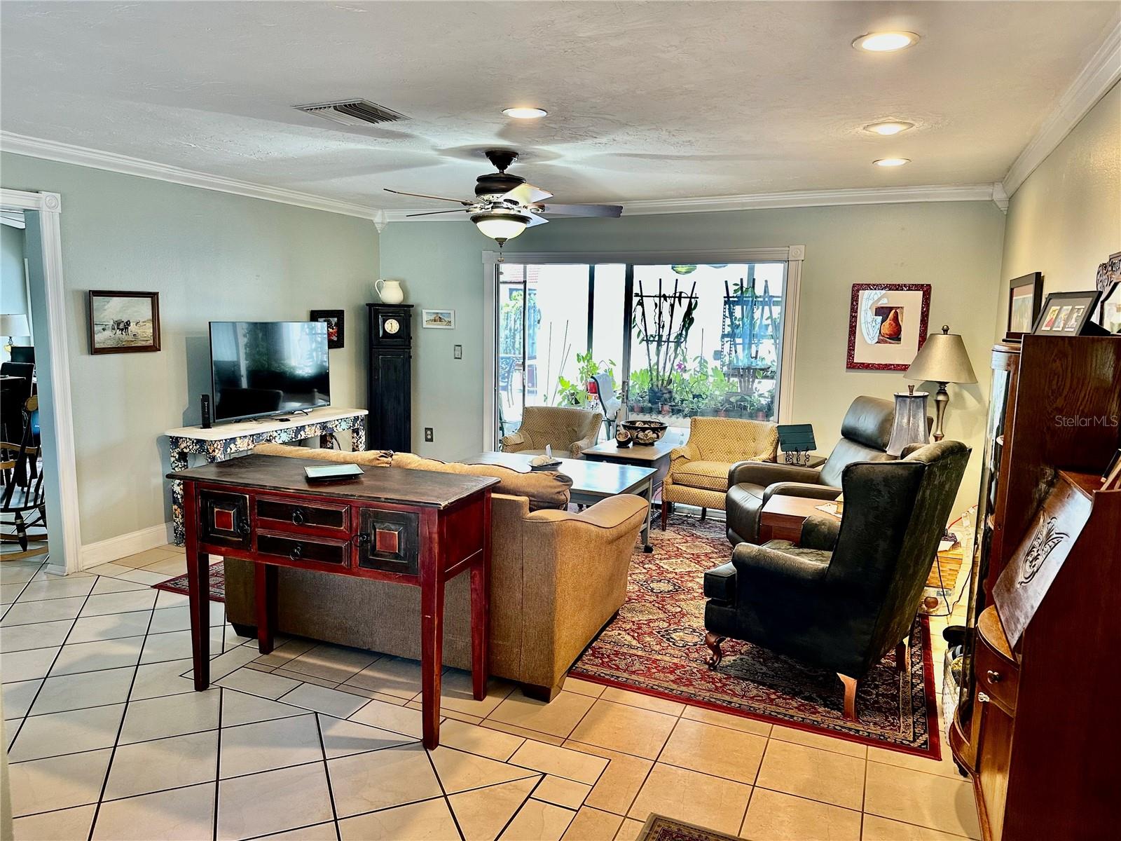 1805 SPRINGWOOD DRIVE