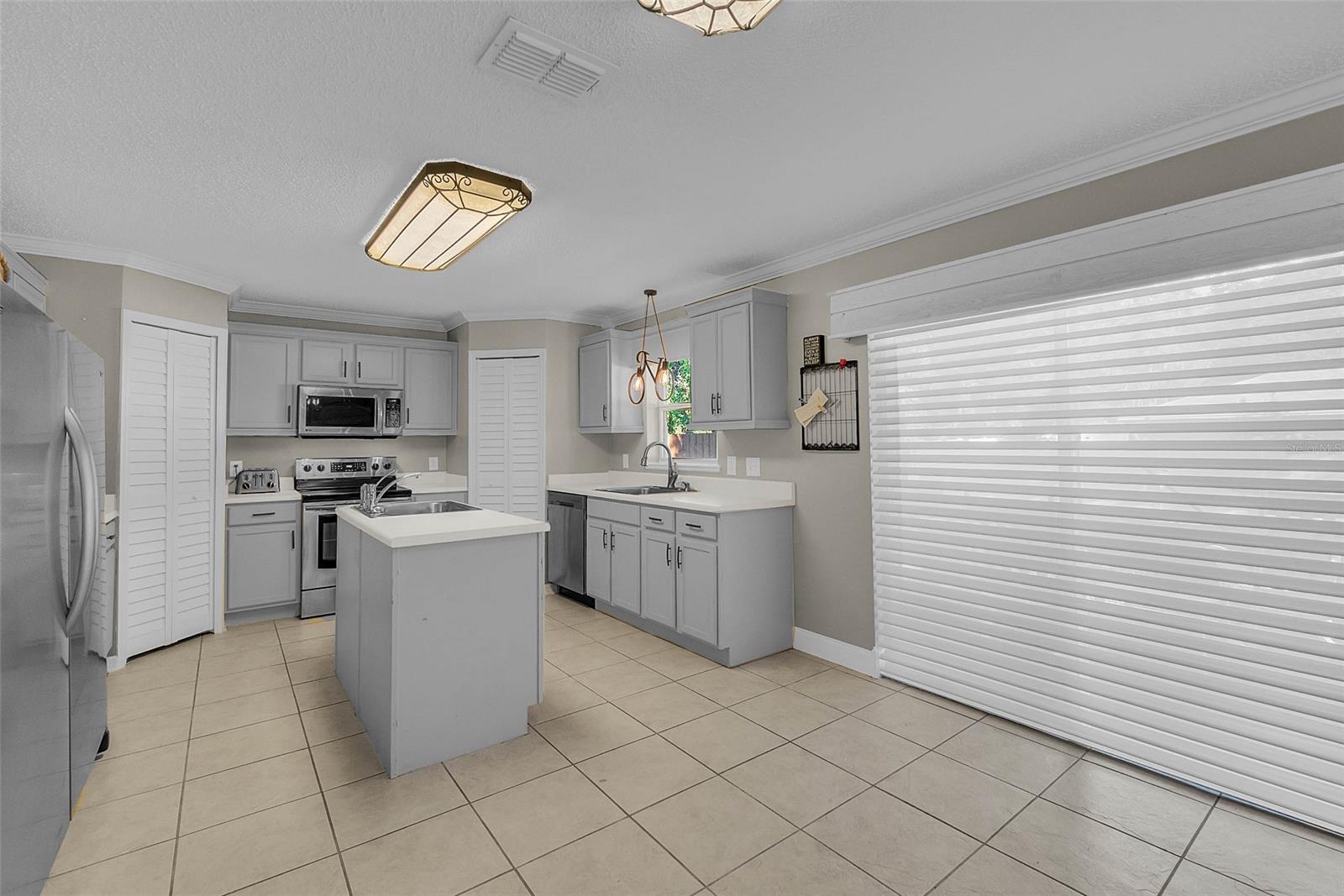 Florida Shores 01 - Residential