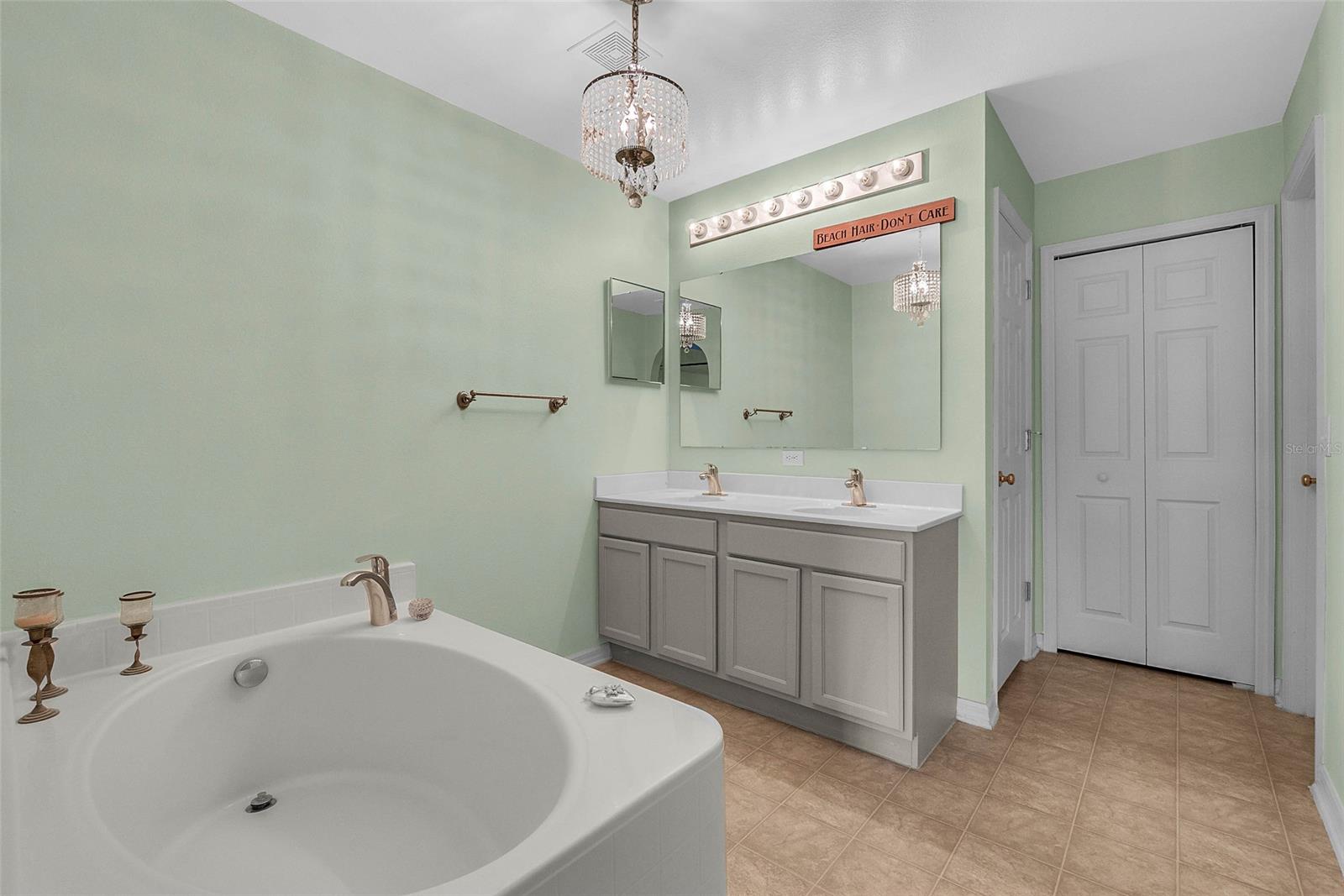 Florida Shores 01 - Residential