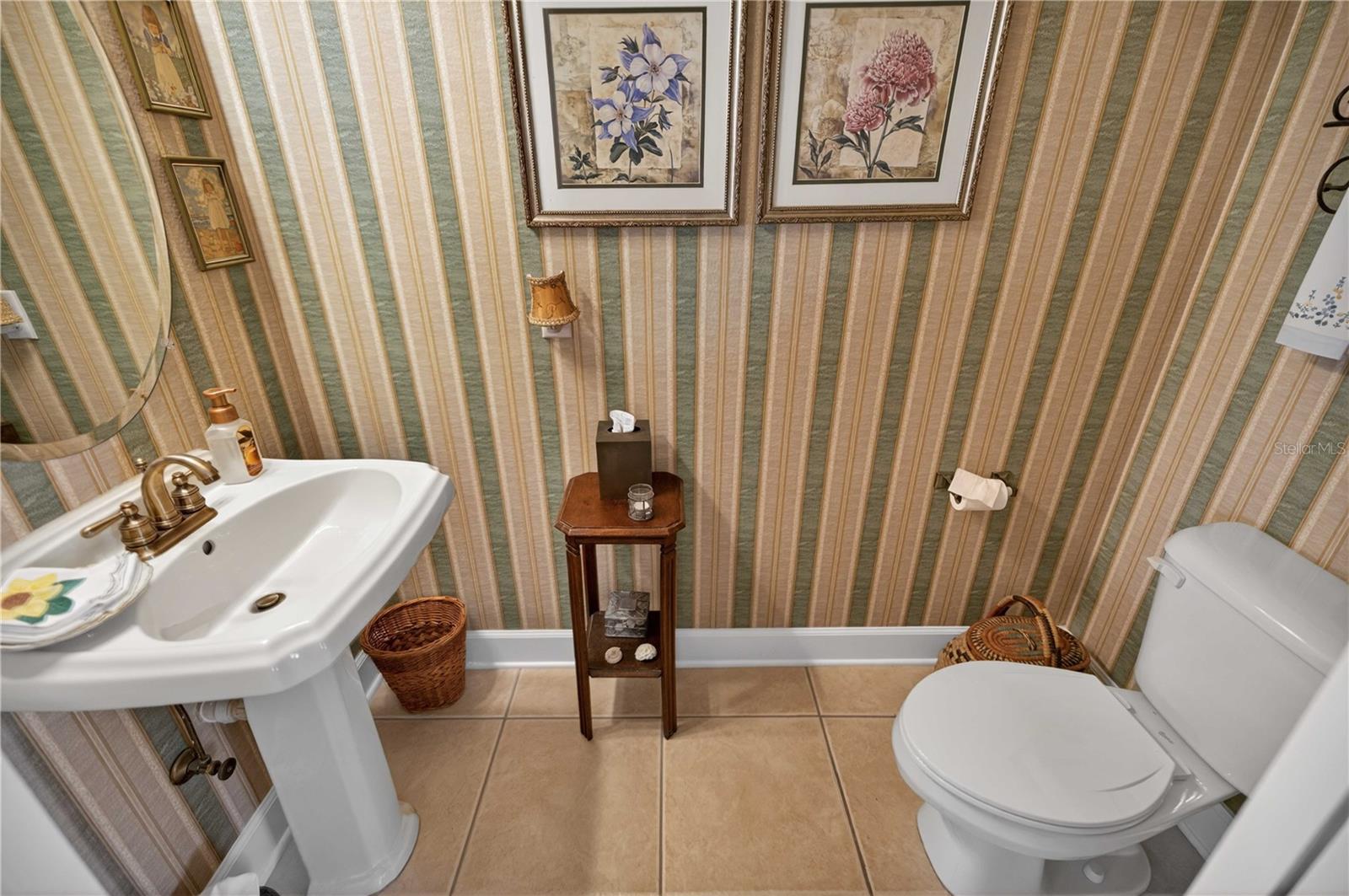 OCALA PALMS - Residential