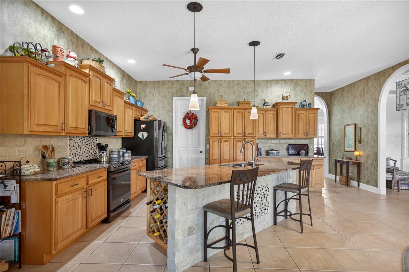 OCALA PALMS - Residential