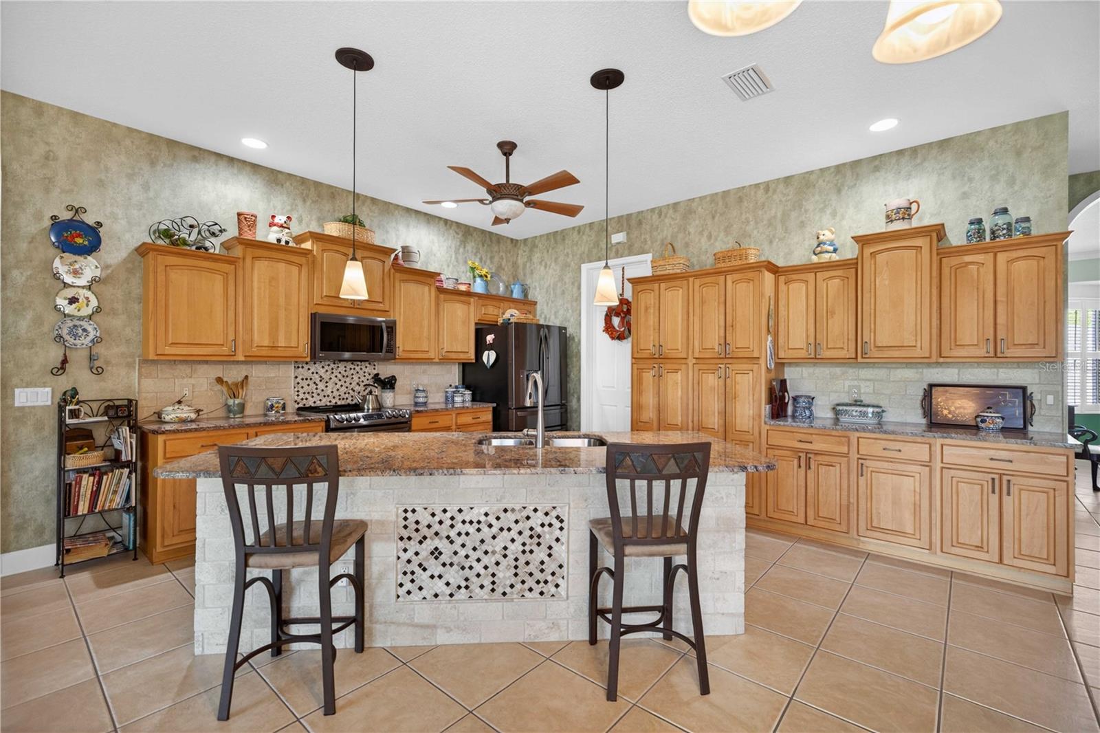 OCALA PALMS - Residential