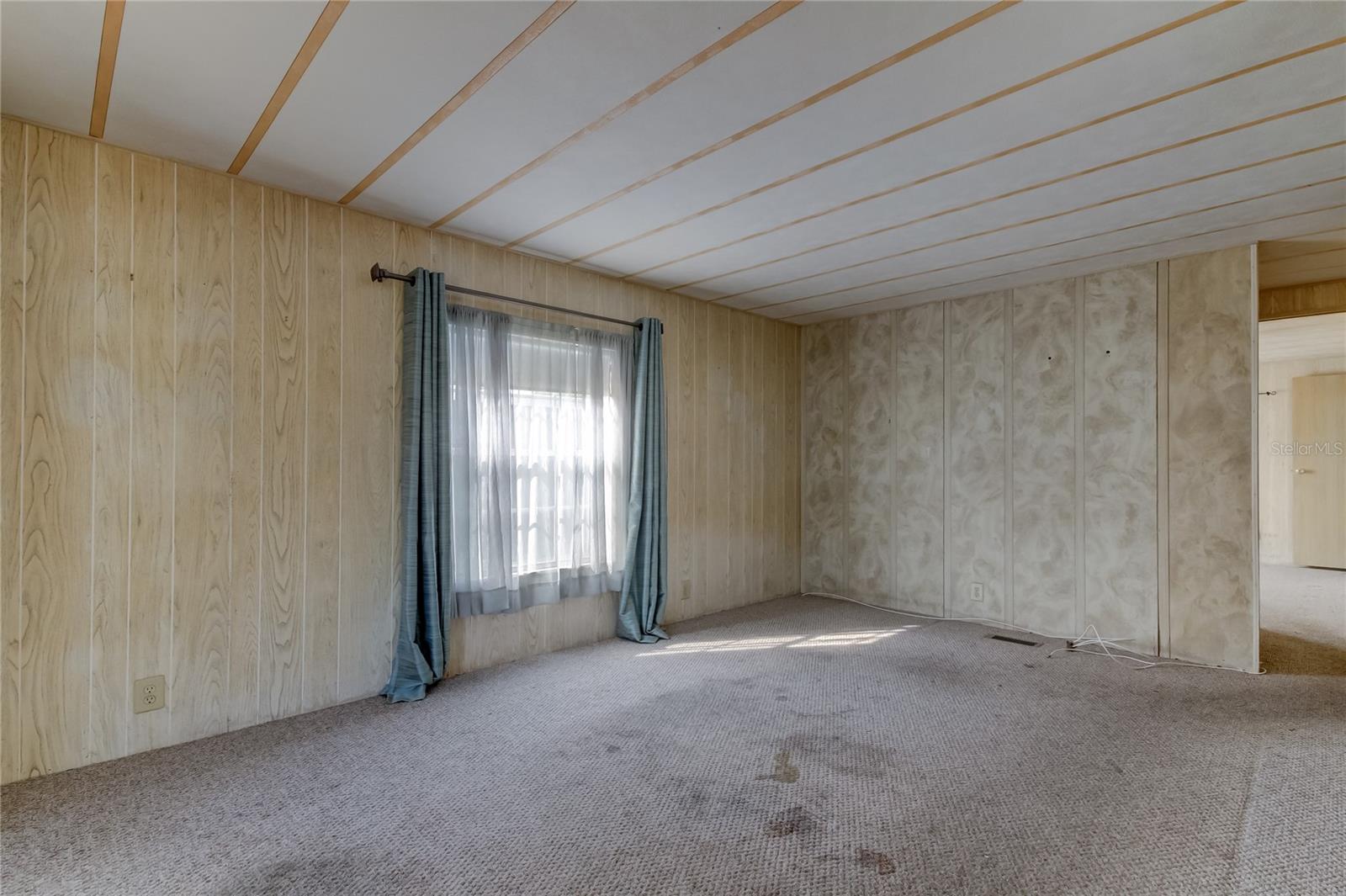 STONEHEDGE ON THE HILL M/H PARK CO-OP UNREC - Residential