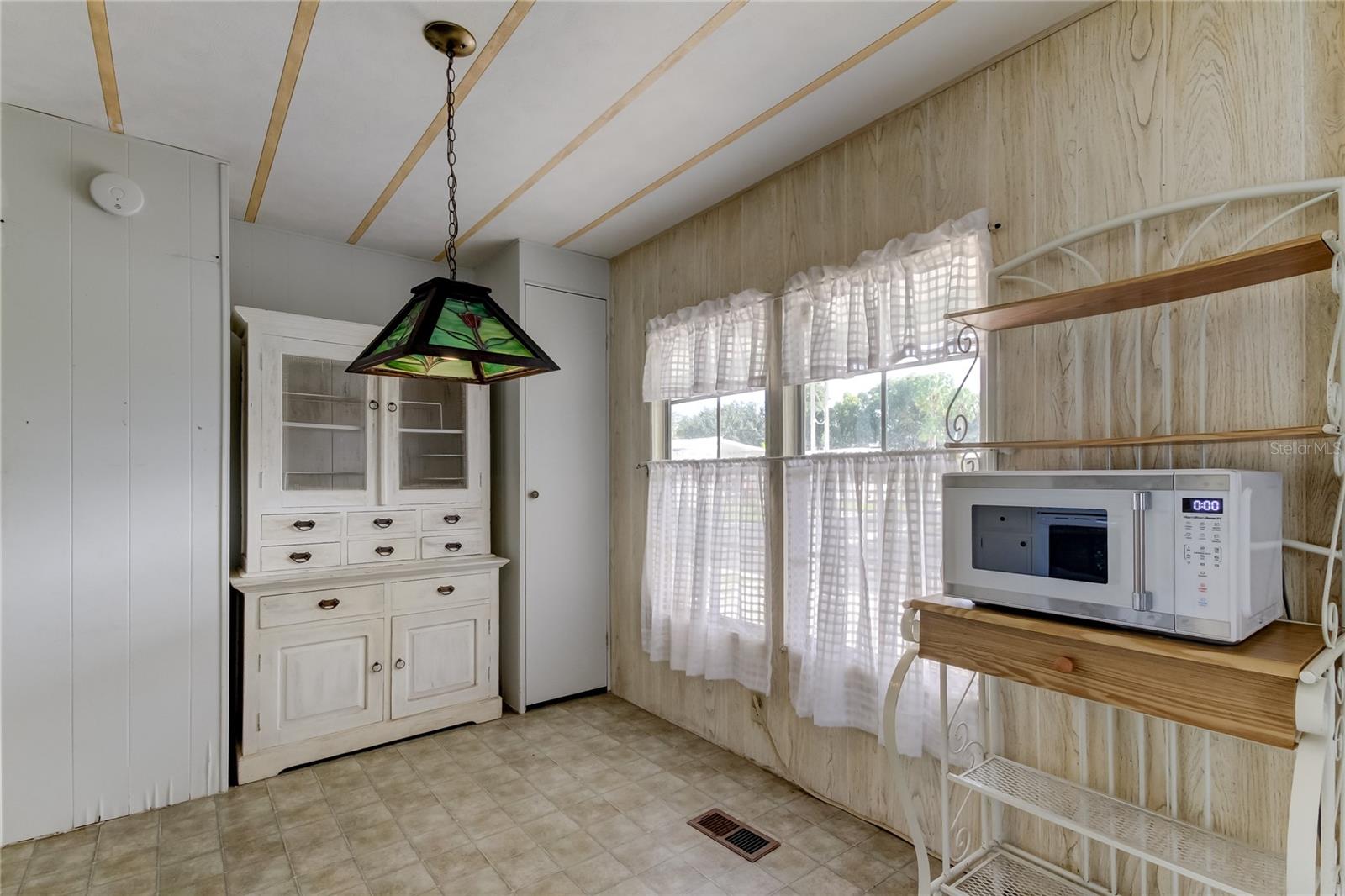 STONEHEDGE ON THE HILL M/H PARK CO-OP UNREC - Residential