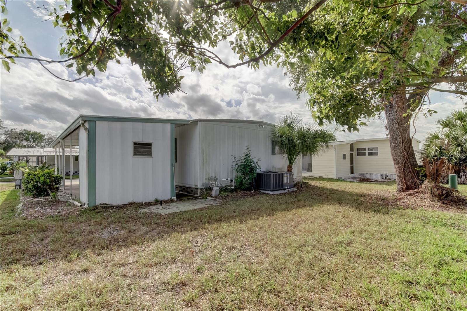 STONEHEDGE ON THE HILL M/H PARK CO-OP UNREC - Residential
