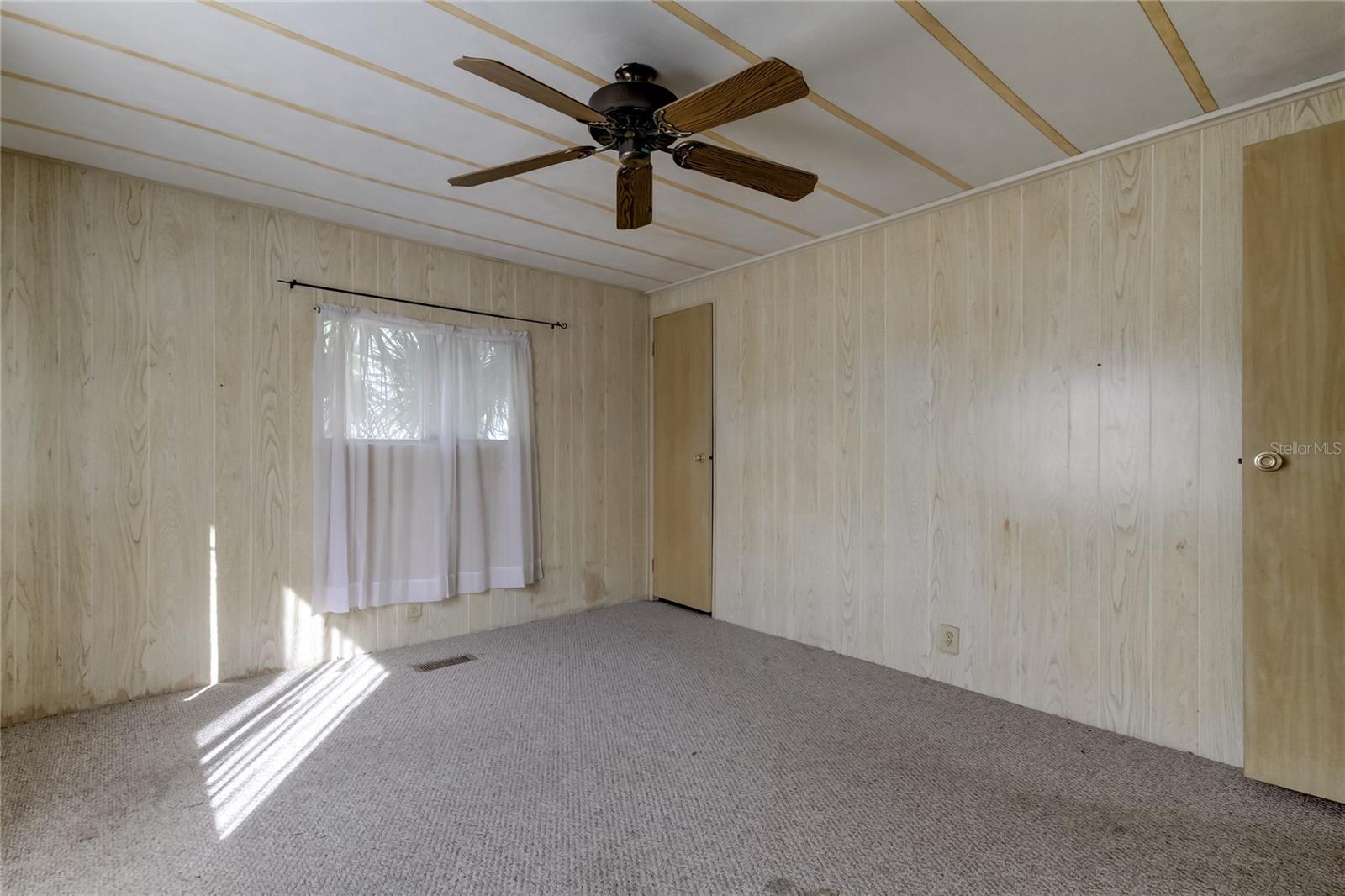 STONEHEDGE ON THE HILL M/H PARK CO-OP UNREC - Residential