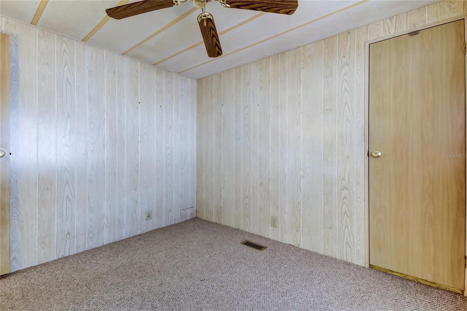 STONEHEDGE ON THE HILL M/H PARK CO-OP UNREC - Residential