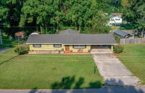 Photo of 416 NE 21st Terrace, Ocala, FL 34470 (MLS # OM709956)