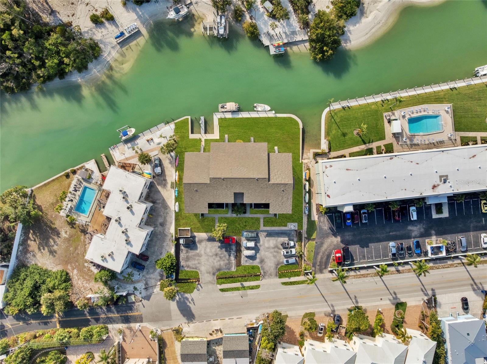 CASTAWAY COVE - Residential