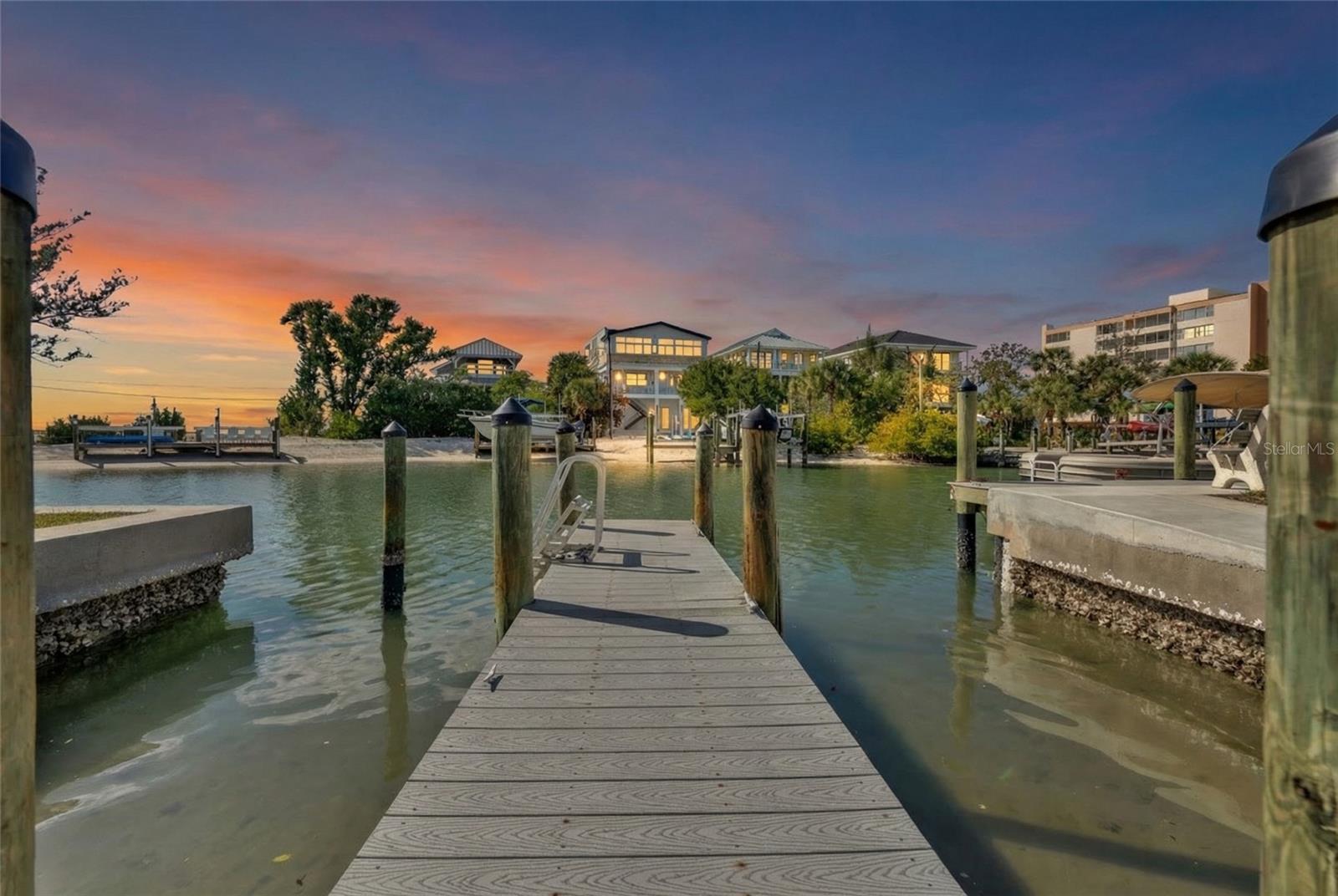 CASTAWAY COVE - Residential