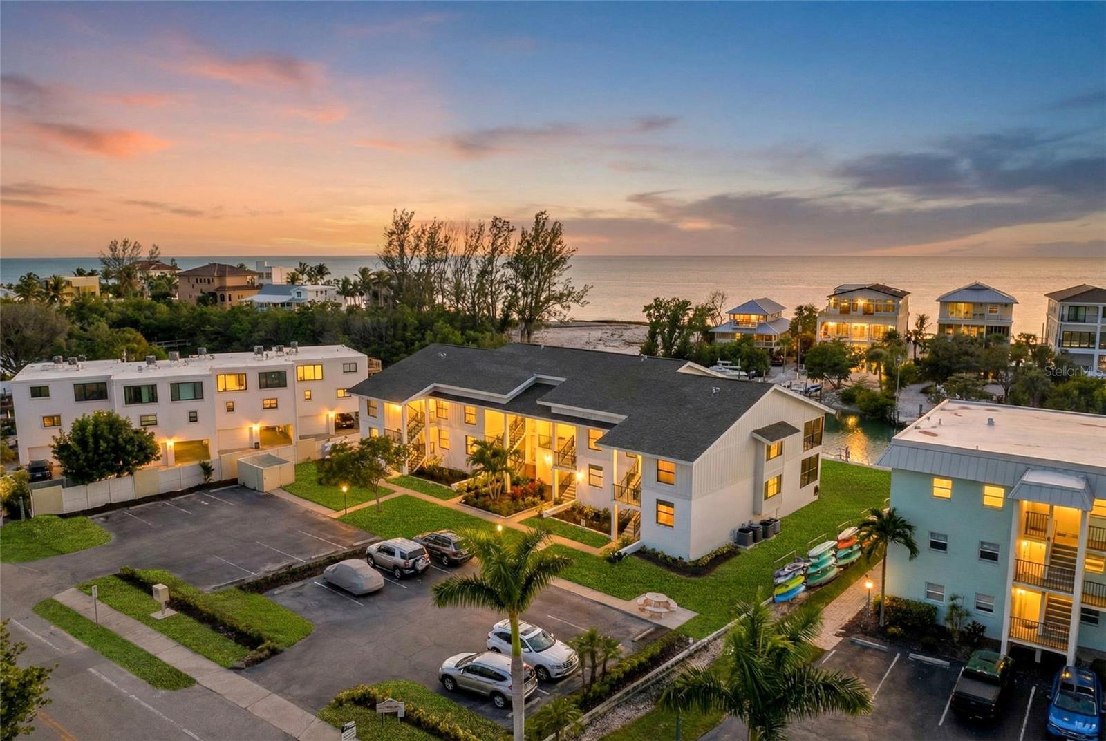 CASTAWAY COVE - Residential