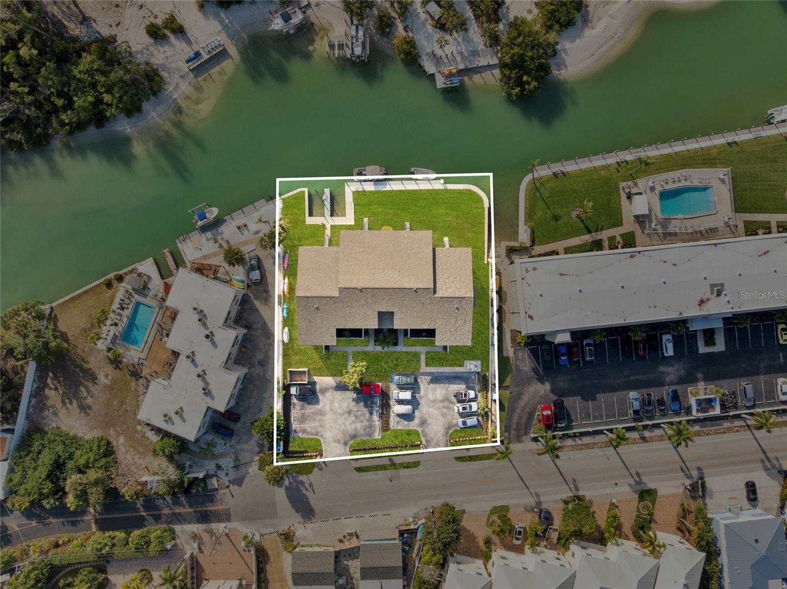 CASTAWAY COVE - Residential