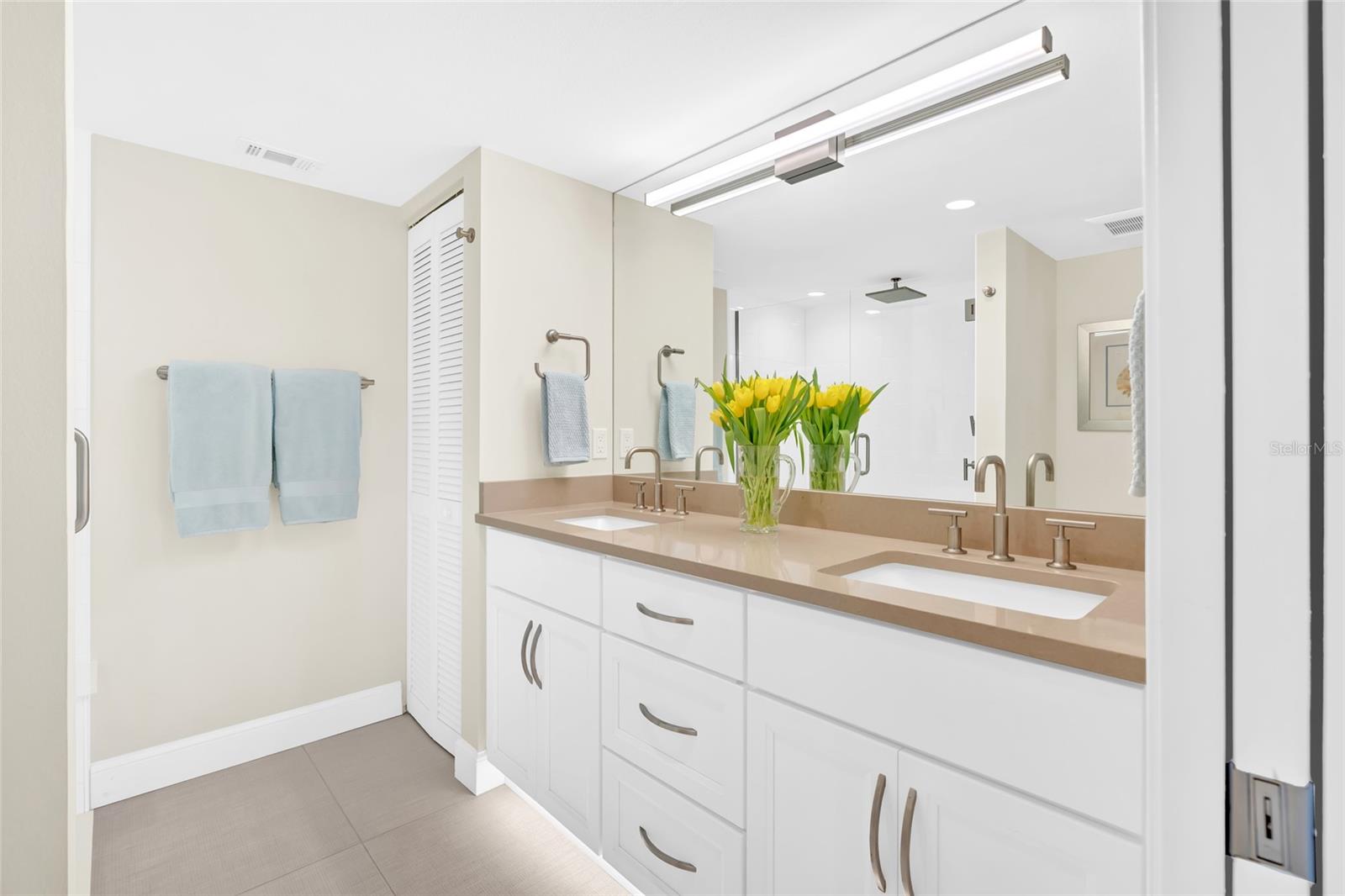 CASTAWAY COVE - Residential