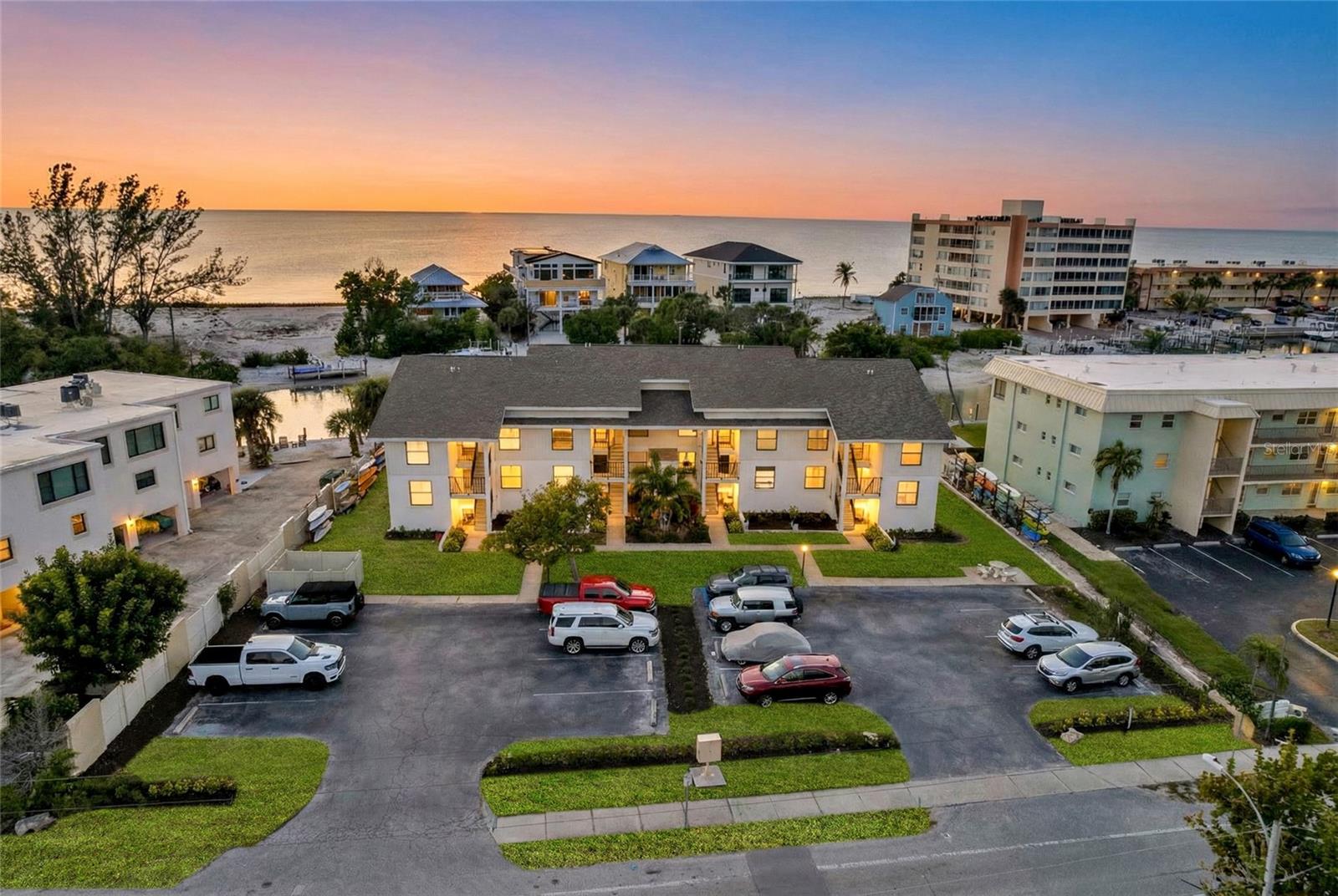 CASTAWAY COVE - Residential