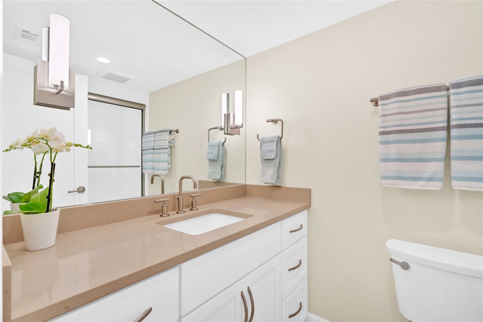 CASTAWAY COVE - Residential