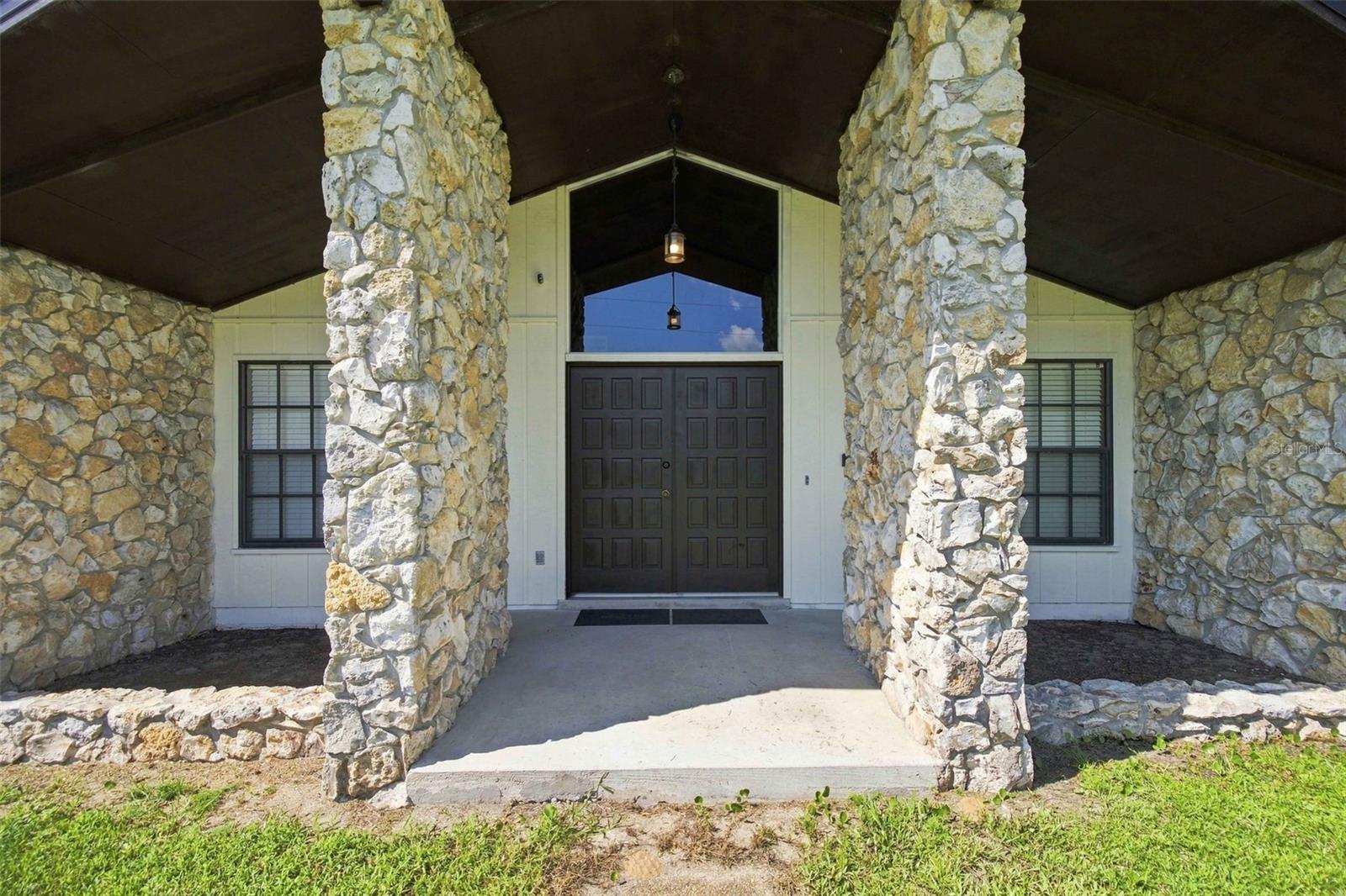 2830 SW 37TH DRIVE