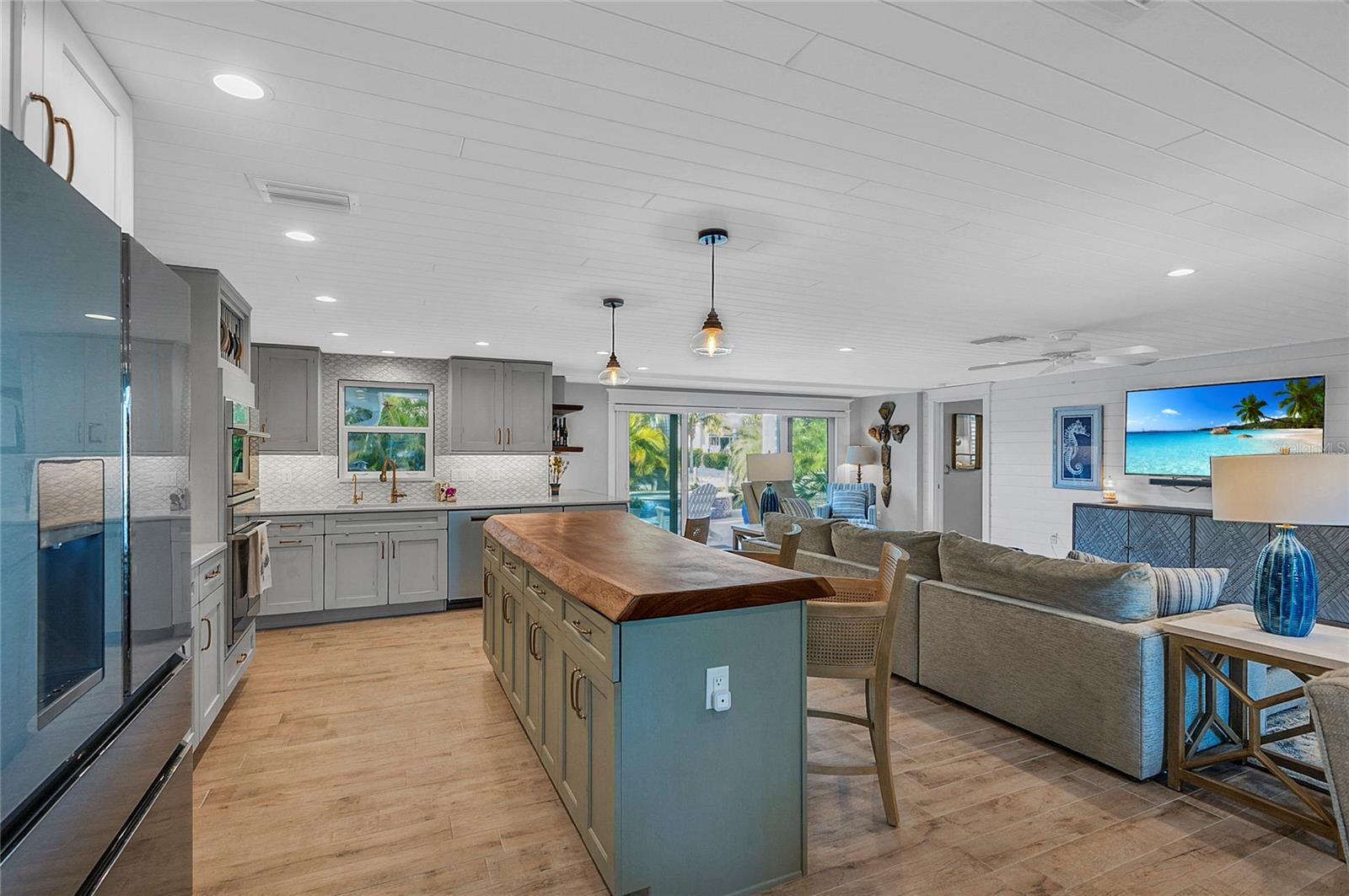 BAY PALMS ADD - Residential