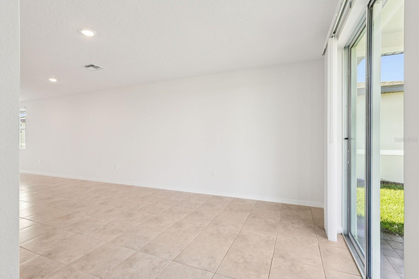 SPRINGS AT LAKE ALFRED - Residential