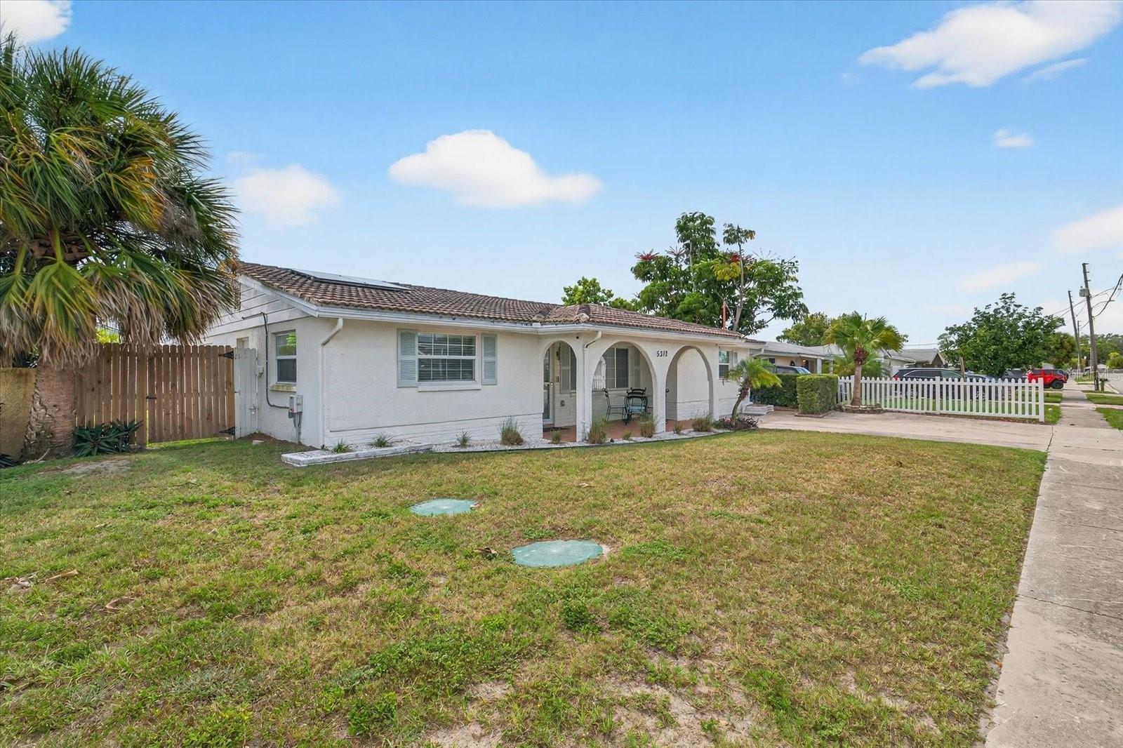 FOREST HILLS - Residential Lease