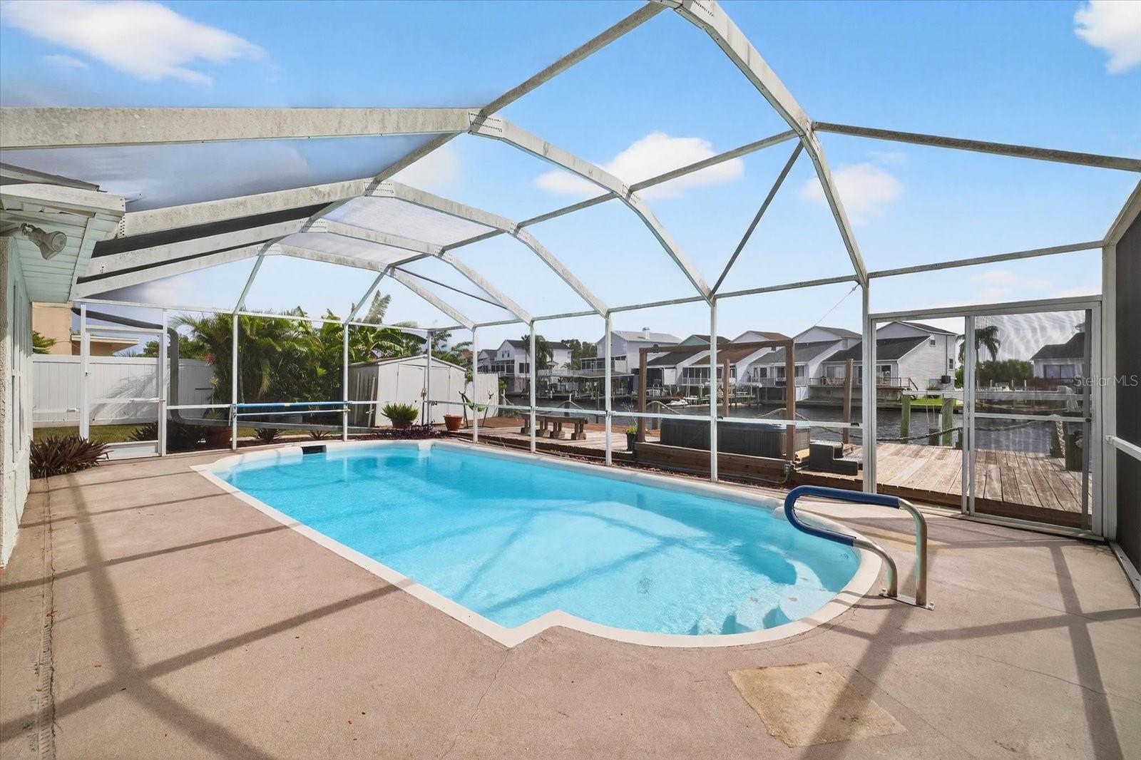 FOREST HILLS - Residential Lease