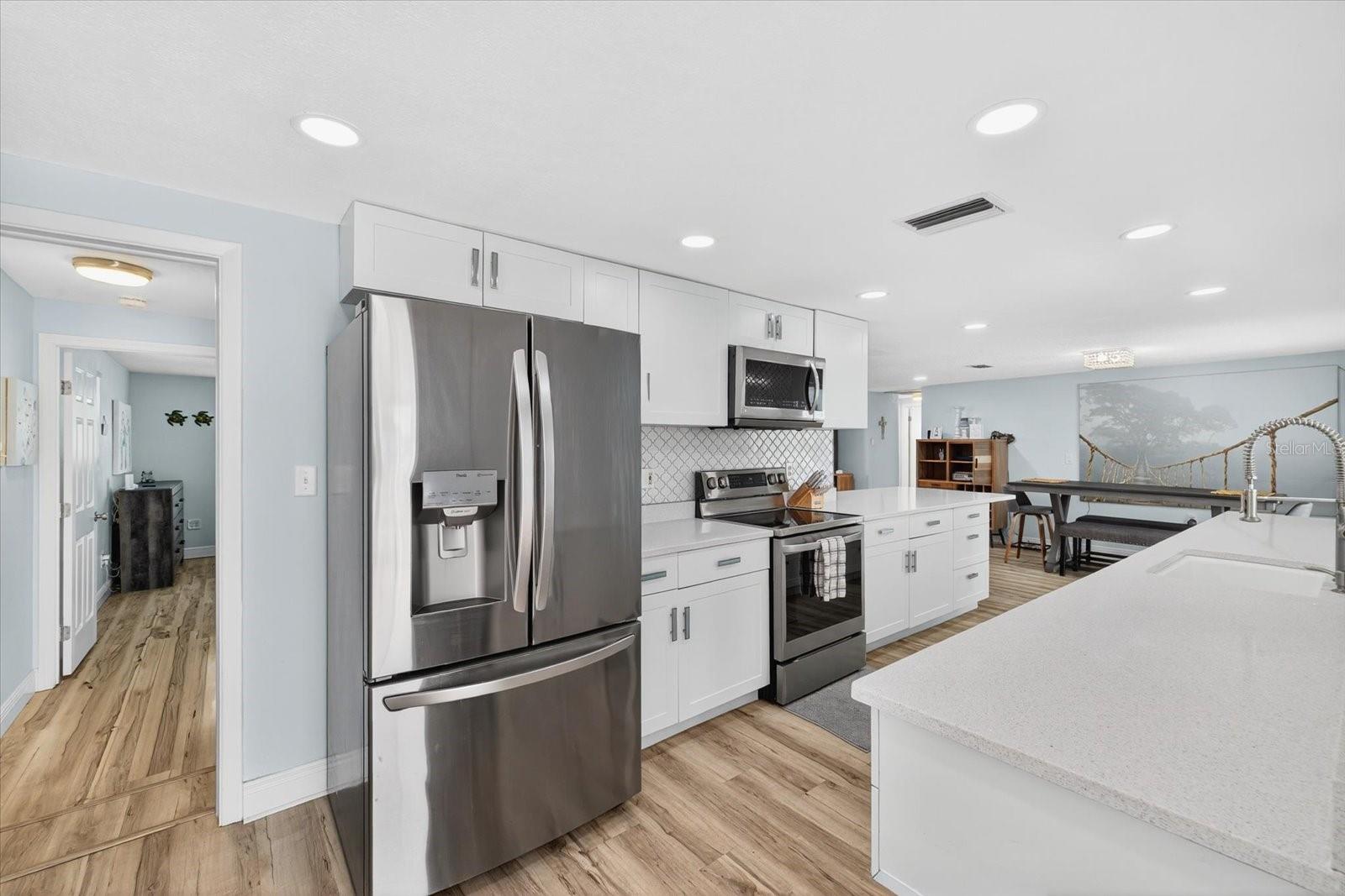 FOREST HILLS - Residential Lease