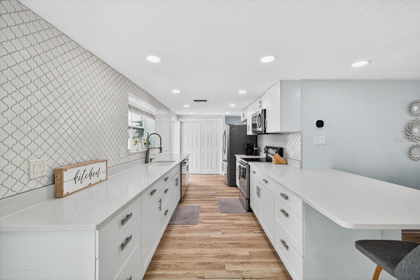 FOREST HILLS - Residential Lease