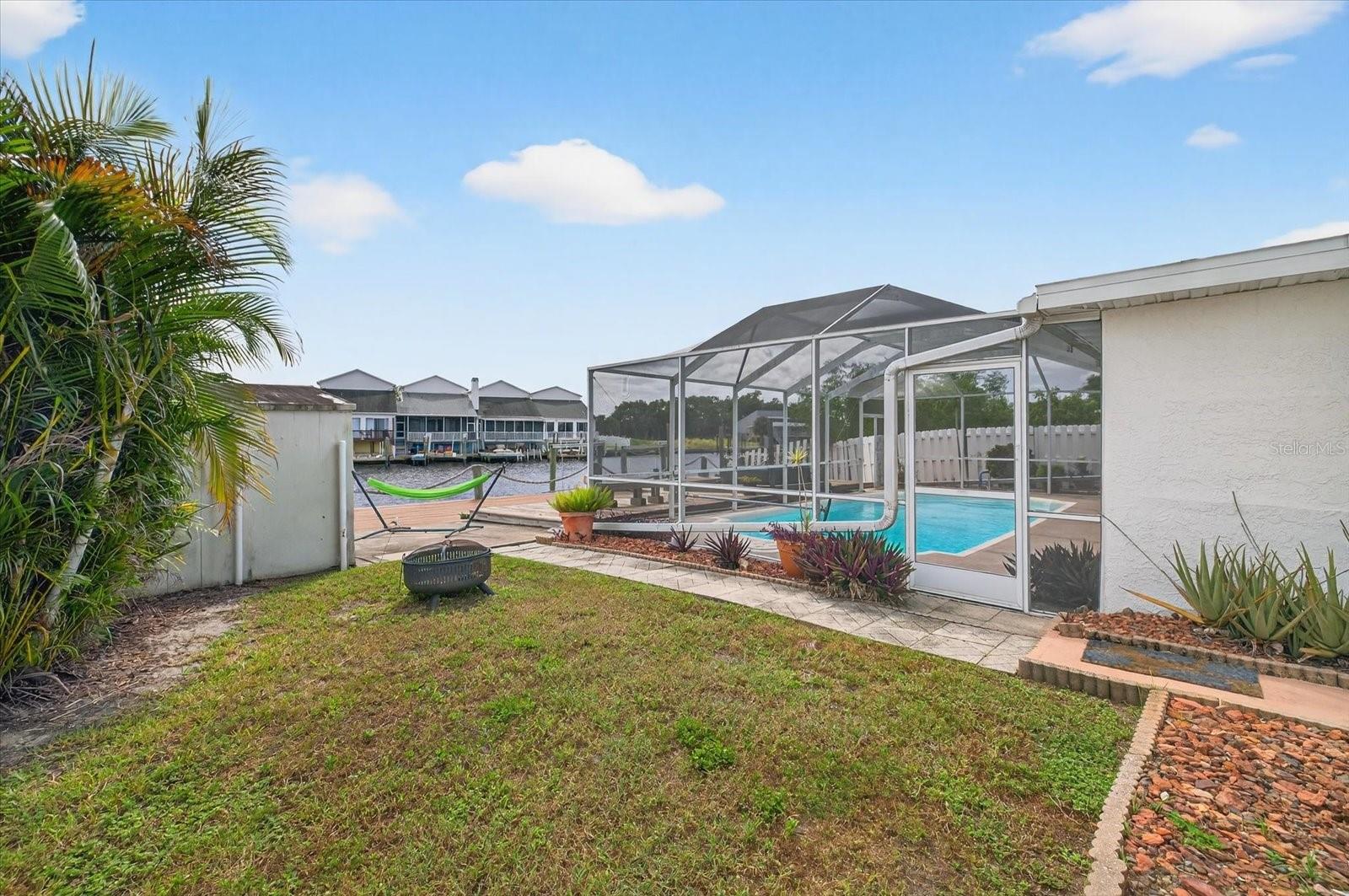 FOREST HILLS - Residential Lease