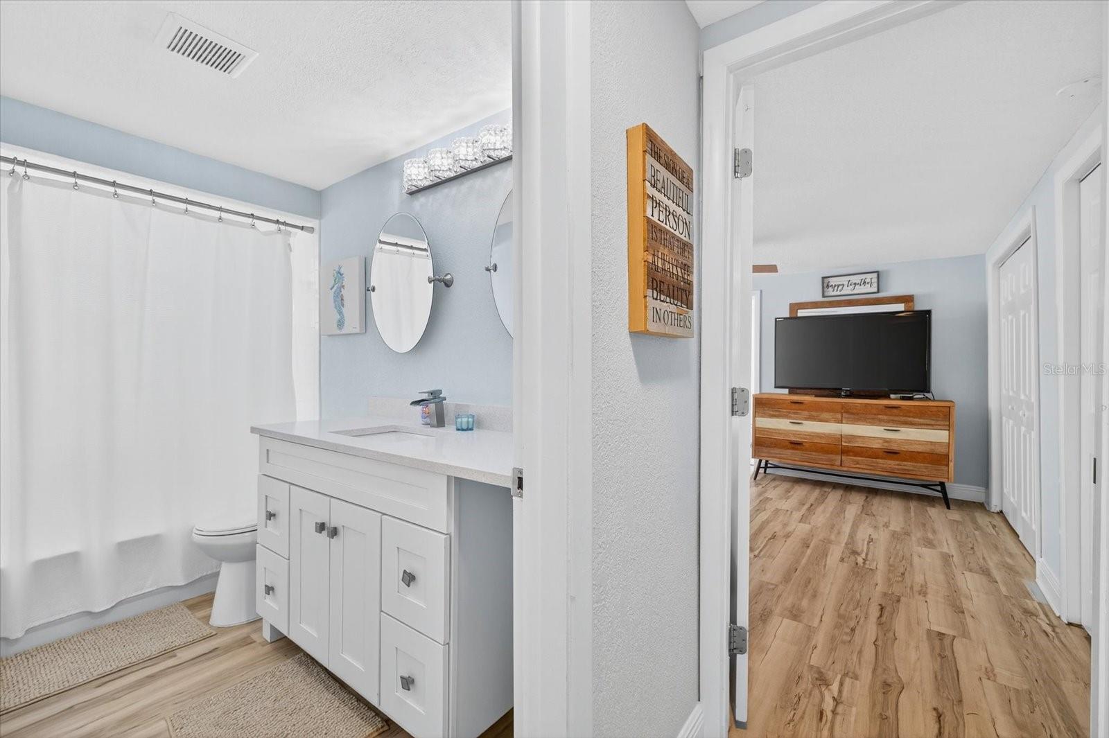 FOREST HILLS - Residential Lease