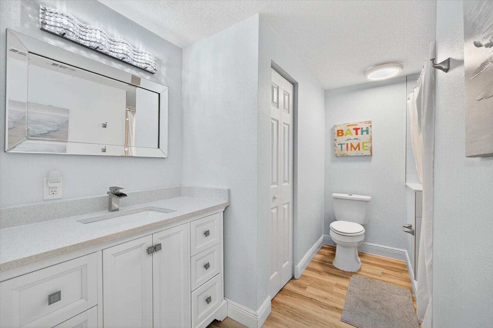 FOREST HILLS - Residential Lease