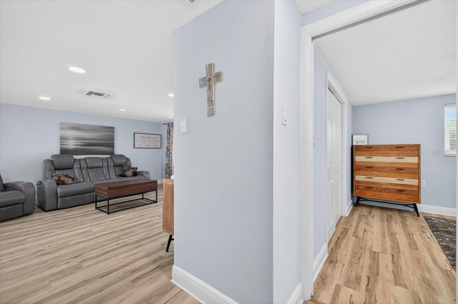 FOREST HILLS - Residential Lease