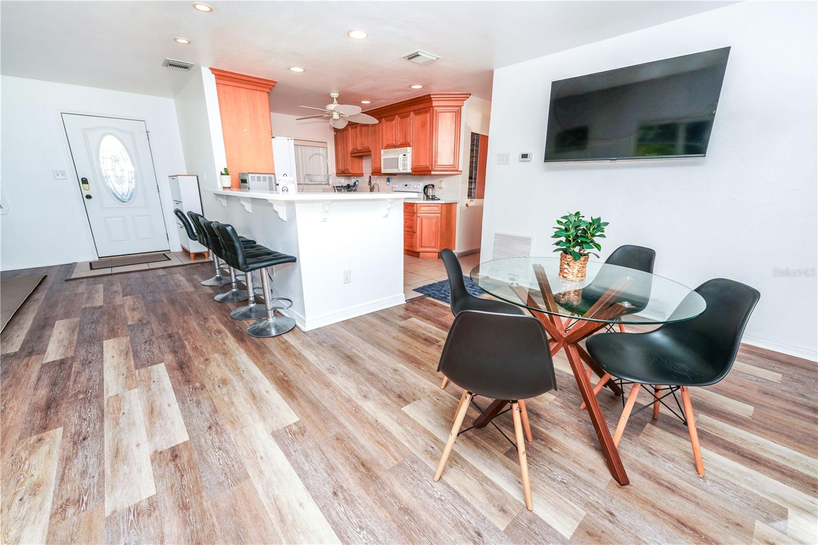 BELLE VISTA POINT - Residential