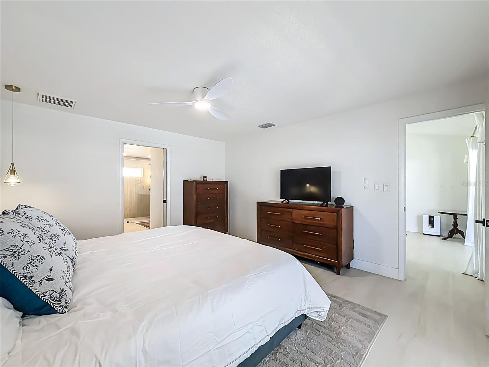 SPANISH PINES - Residential