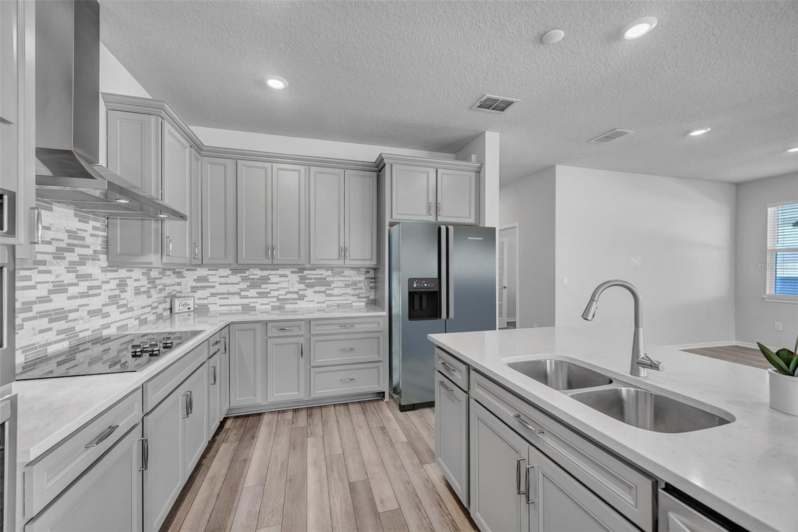 SAGEWOOD - Residential