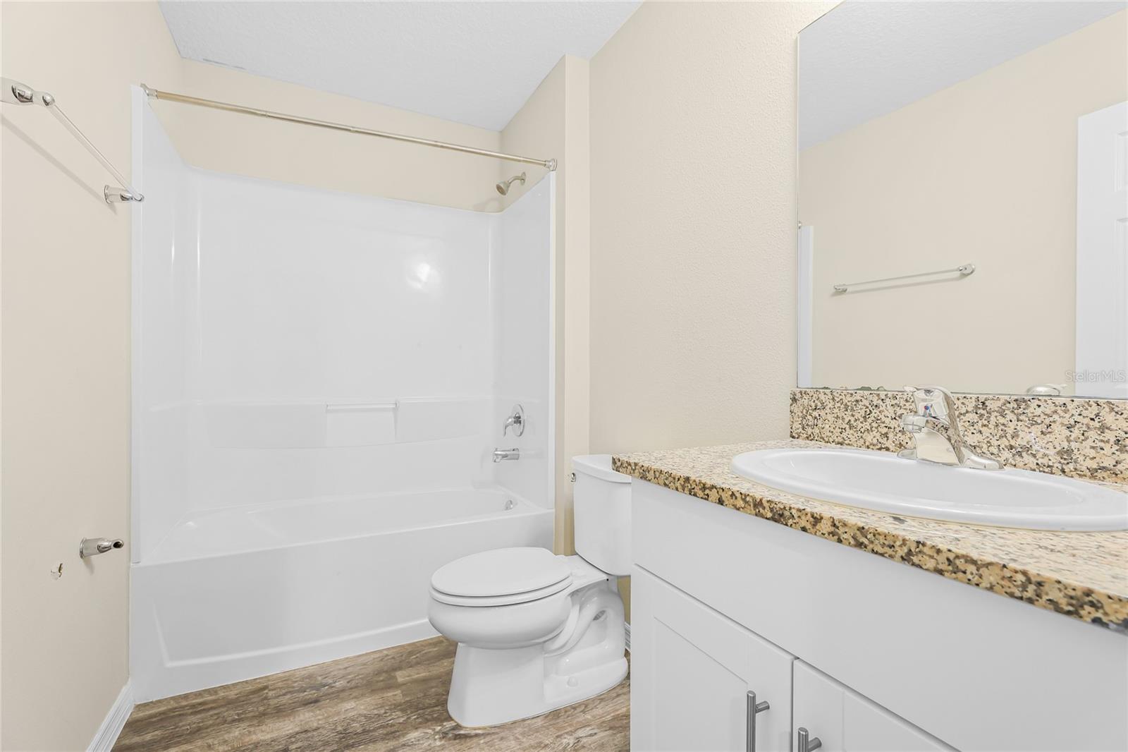 CROSSWIND POINT PH I - Residential Lease