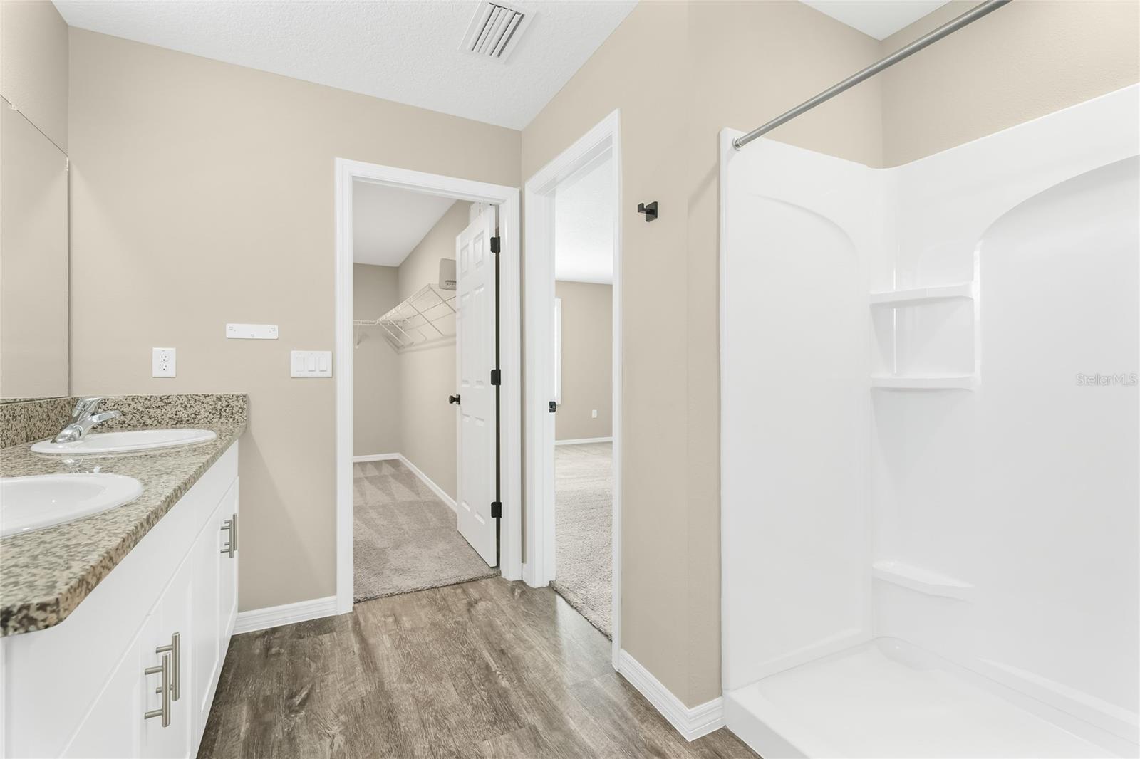 CROSSWIND POINT PH I - Residential Lease