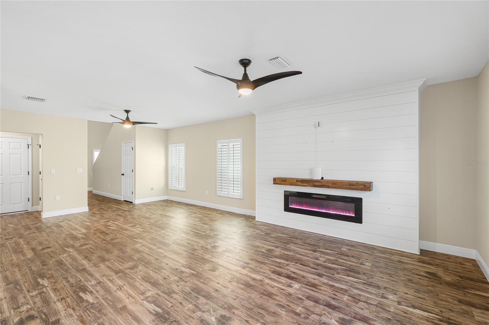 CROSSWIND POINT PH I - Residential Lease