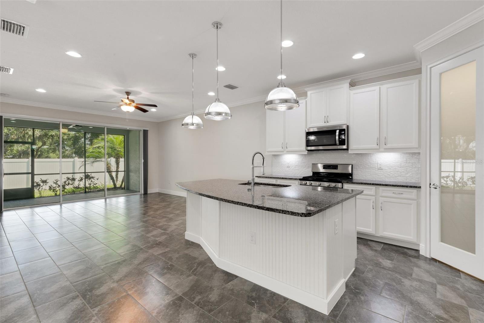 SUNRISE PRESERVE - Residential