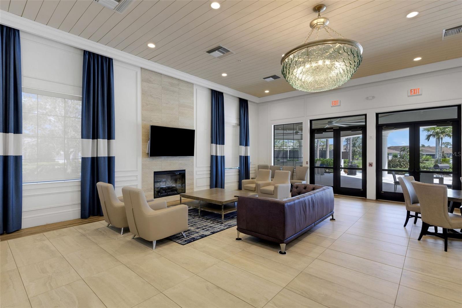 SUNRISE PRESERVE - Residential