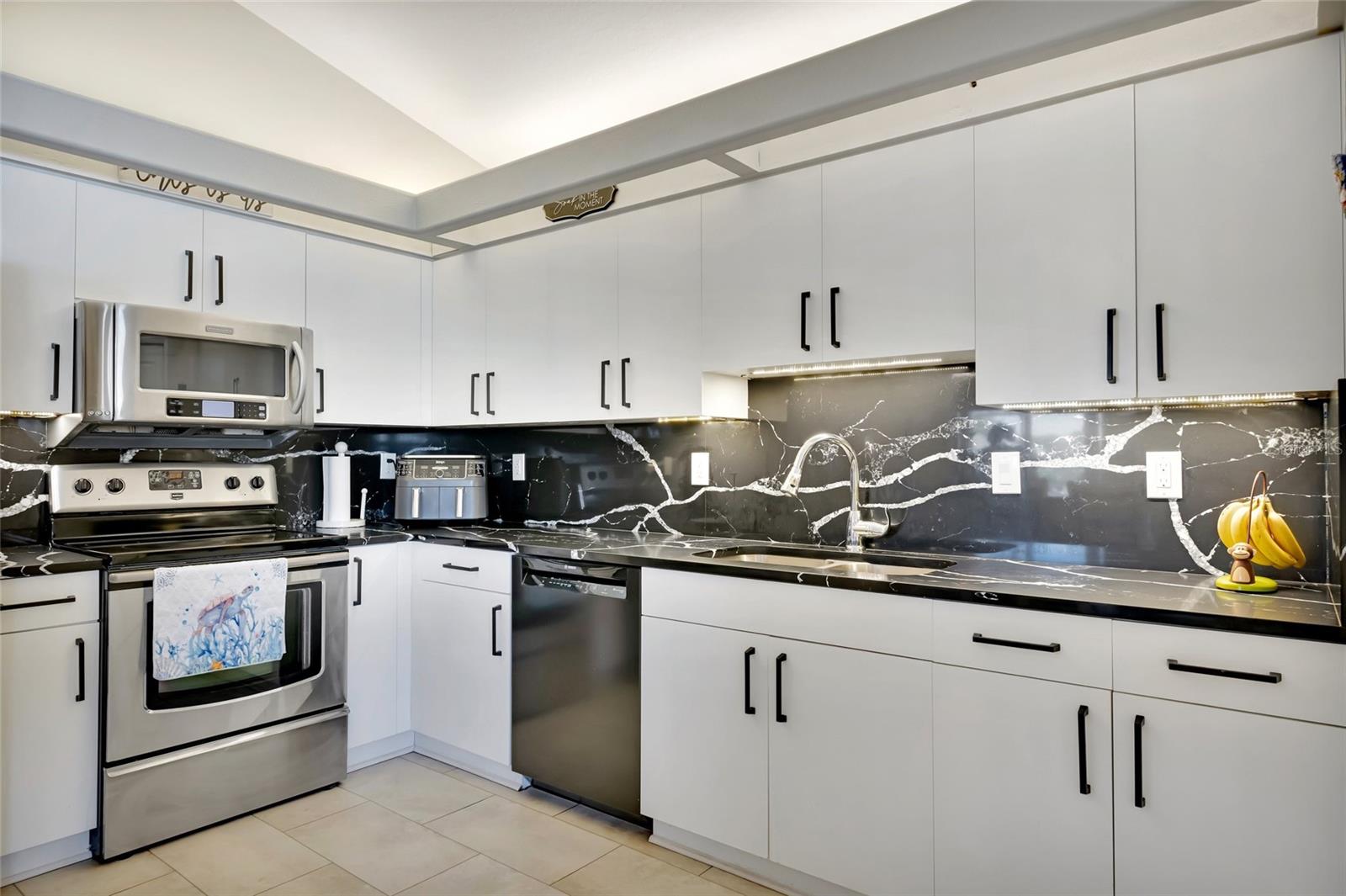 SUGAR MILL LAKES PH 1 - Residential