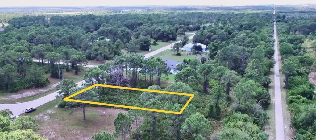 Photo of 127 Brig Circle W, Placida, FL 33946 (MLS # A4604408)