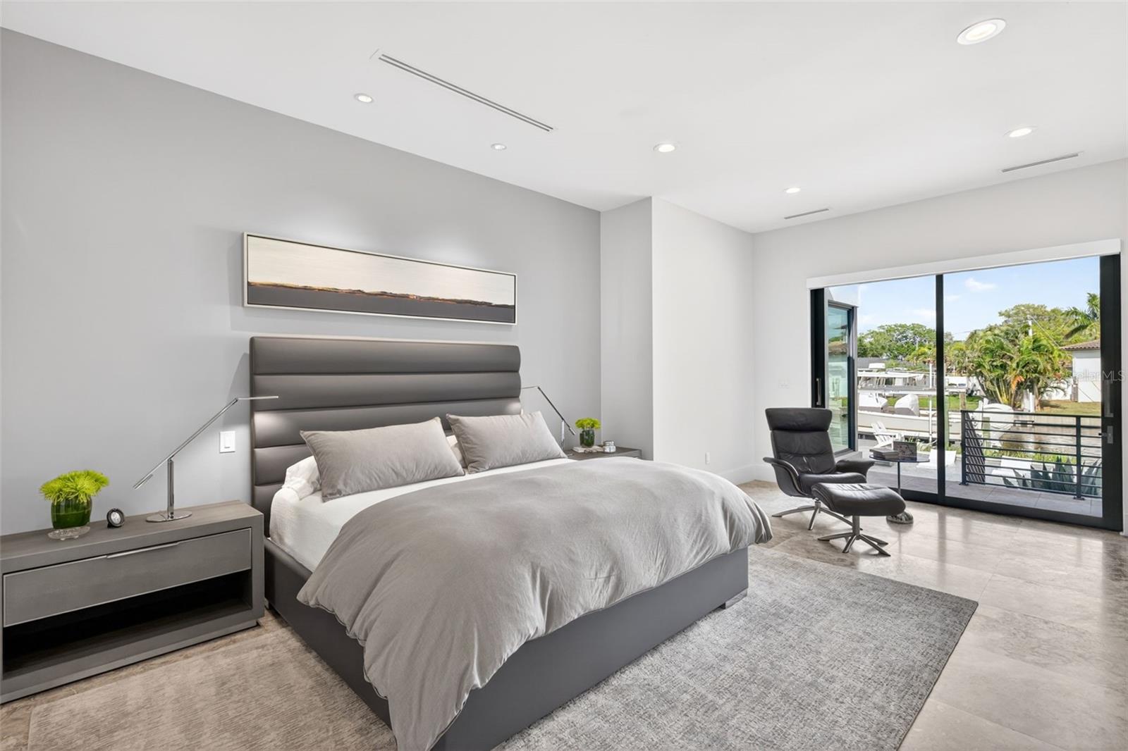 NORTH EAST PARK PLACIDO SHORES - Residential