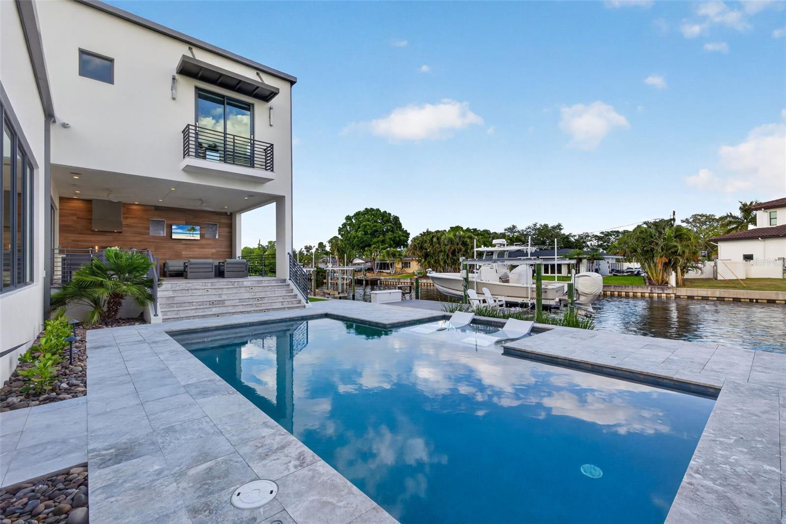 NORTH EAST PARK PLACIDO SHORES - Residential