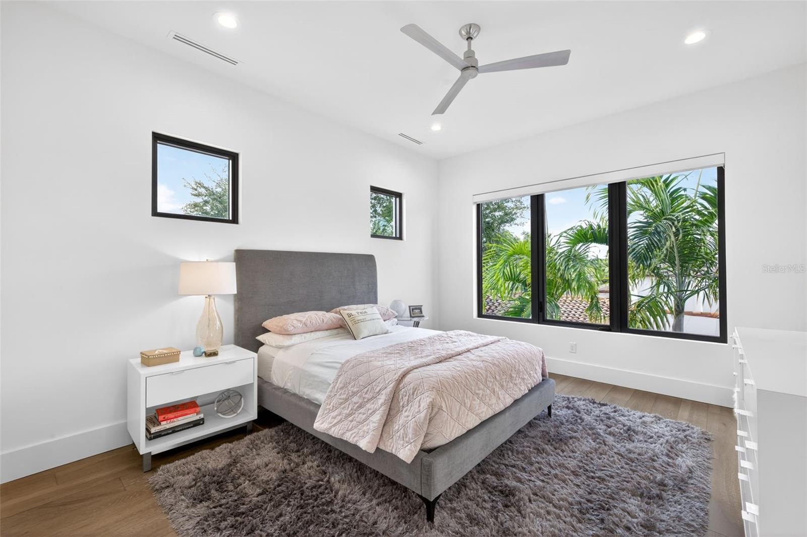 NORTH EAST PARK PLACIDO SHORES - Residential
