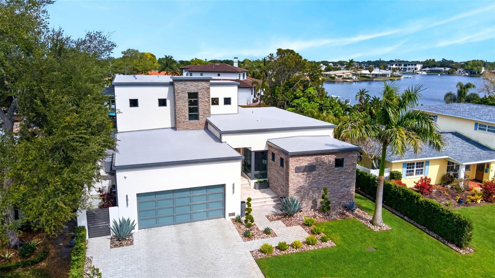 NORTH EAST PARK PLACIDO SHORES - Residential