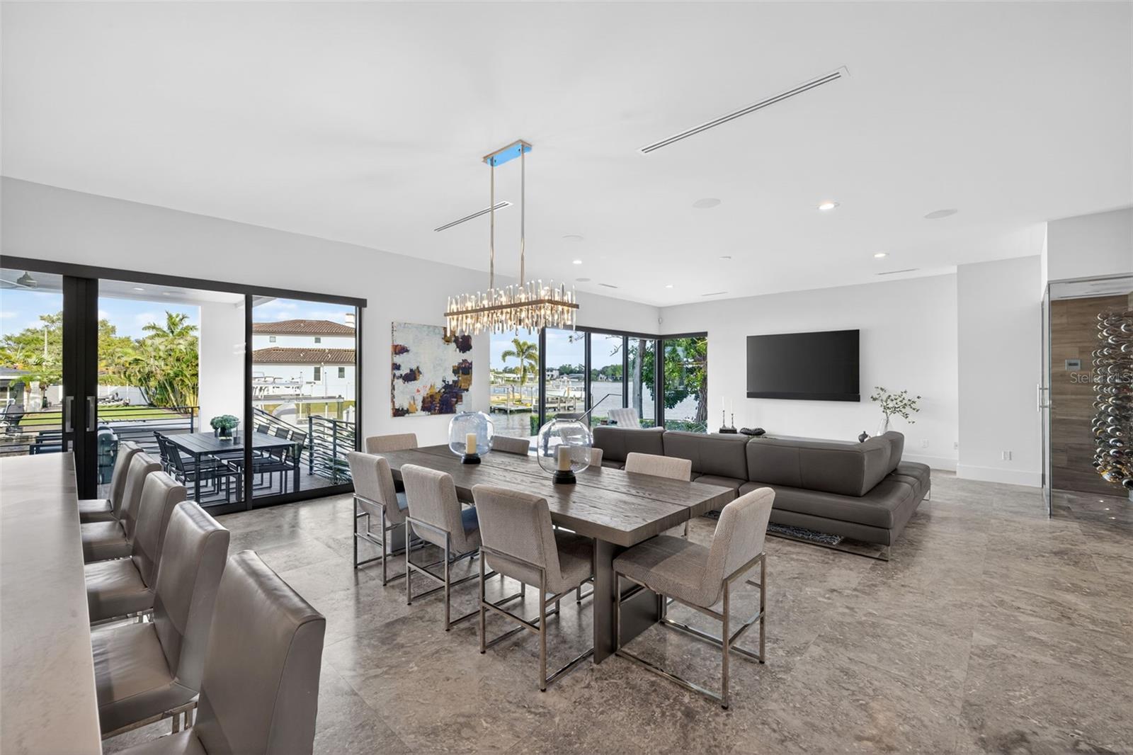 NORTH EAST PARK PLACIDO SHORES - Residential