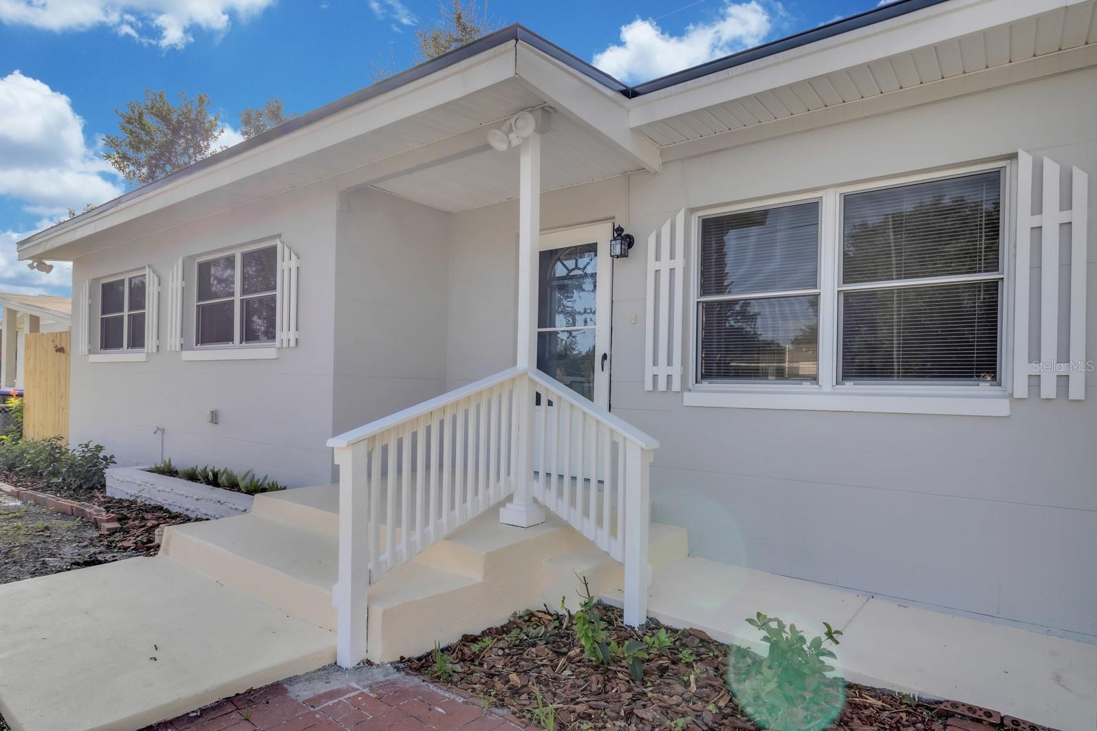 PINE HILLS MANOR 05 - Residential