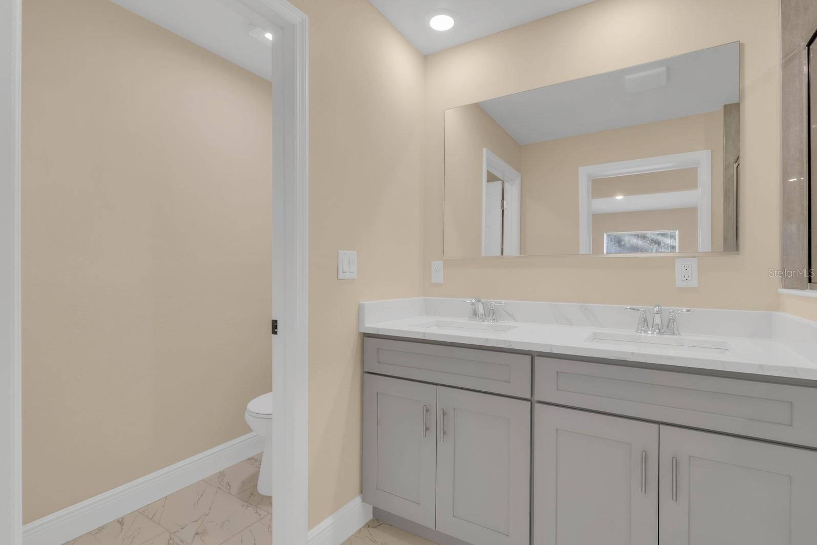 PINE HILLS MANOR 05 - Residential