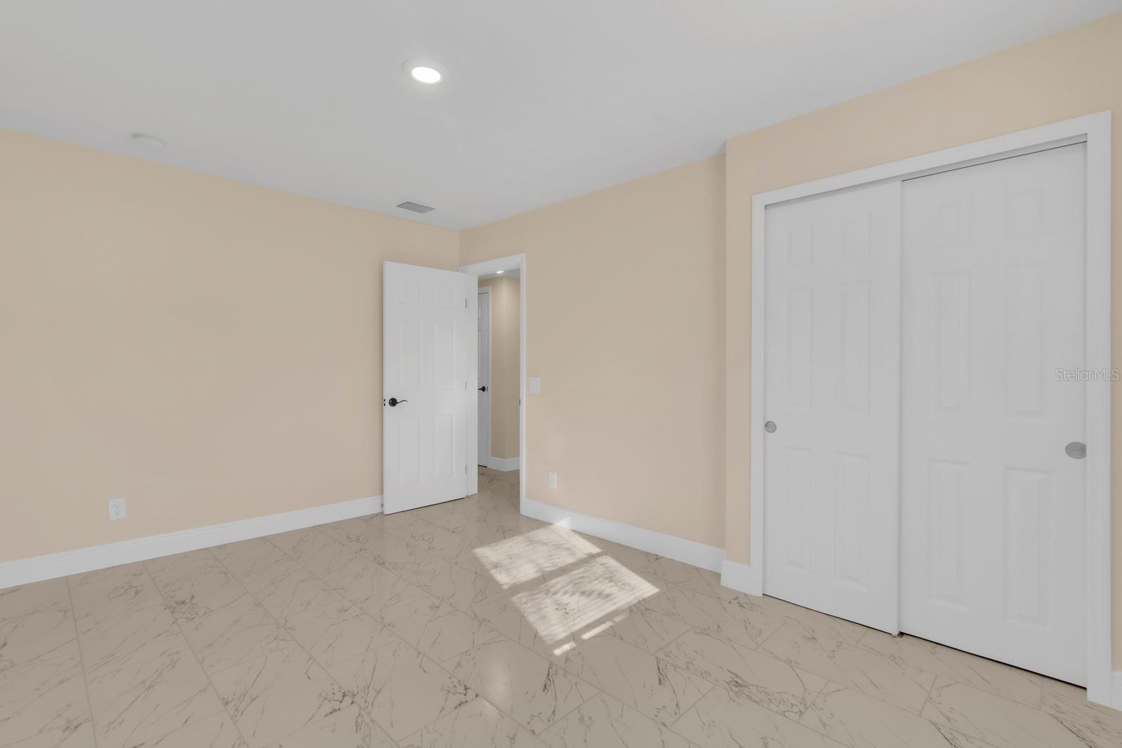 PINE HILLS MANOR 05 - Residential