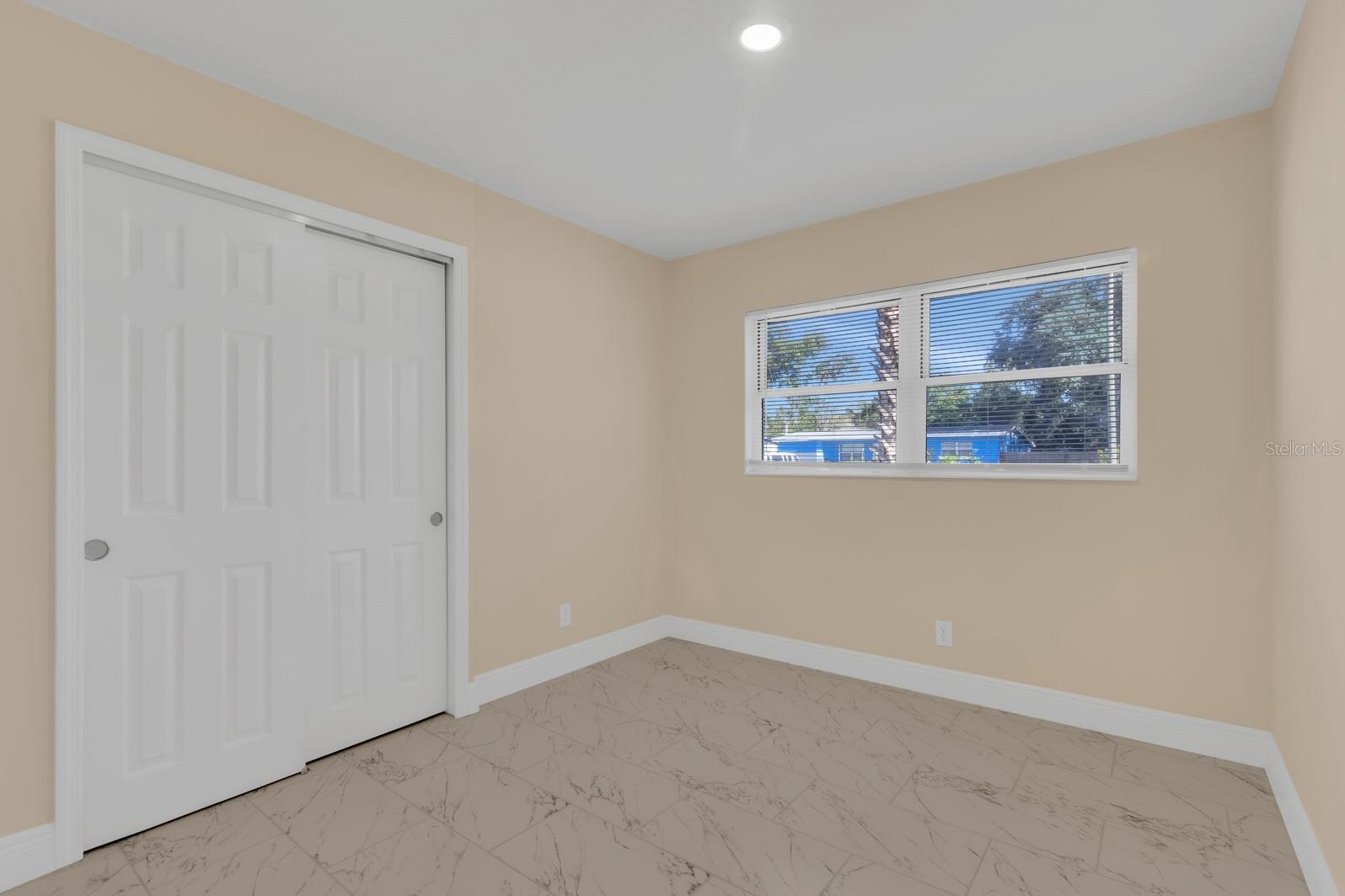 PINE HILLS MANOR 05 - Residential