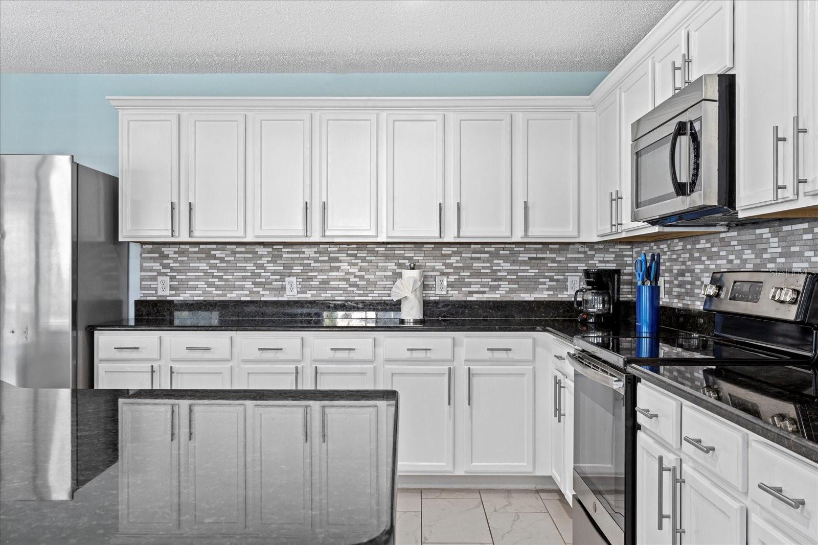 FOUR CORNERS PH 02 - Residential Lease